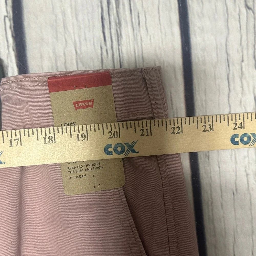 Levis‎ Chino Relaxed Fit Shorts Mens 42 Pink 8 Inch Inseam 100% Cotton New NWT